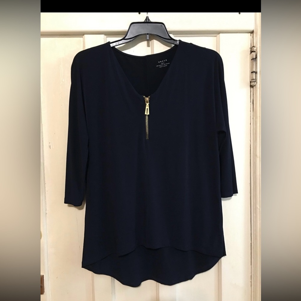 Grace women’s 3/4 sleeves top with gold zipper large